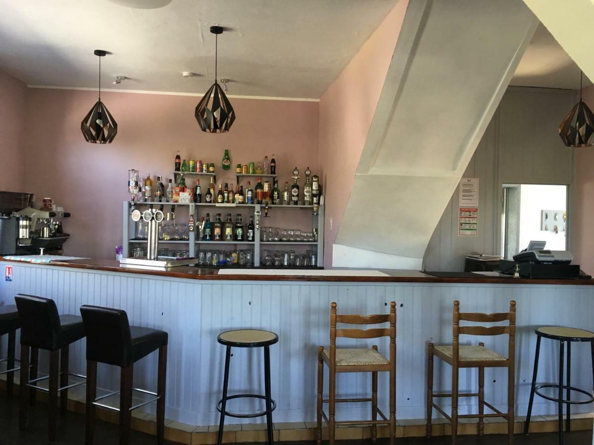 Bar Le Lac Bessines-sur-Gartempe Esterno foto