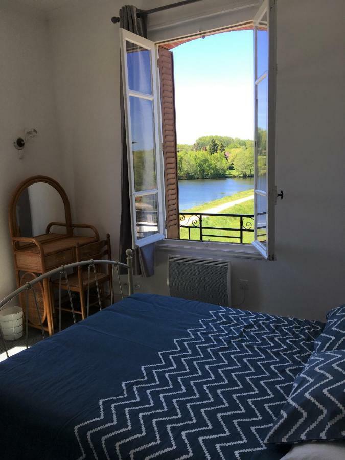 Bar Le Lac Bessines-sur-Gartempe Esterno foto